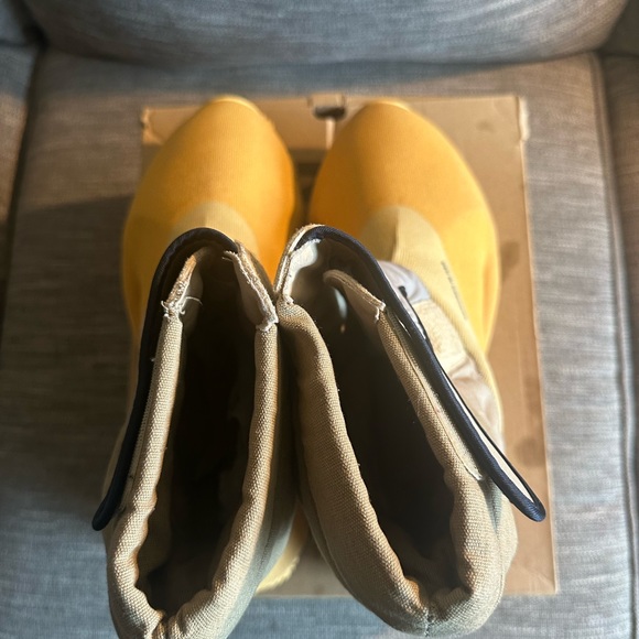 YZY KNIT RNR BT - Picture 8 of 9